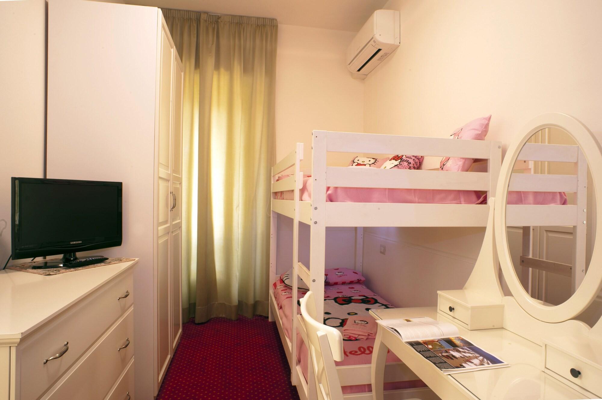 Hotel Milano Helvetia - In Centro Con Piscina Riccione Dış mekan fotoğraf